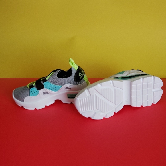 Kids sneakers - Picture 14 of 16